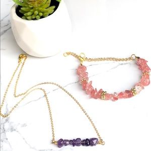 **NEW** Semiprecious stone necklace